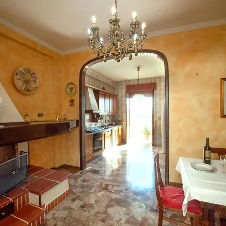 Al Castello Dimora In Un Borgo Medioevale 10 Posti Apartment